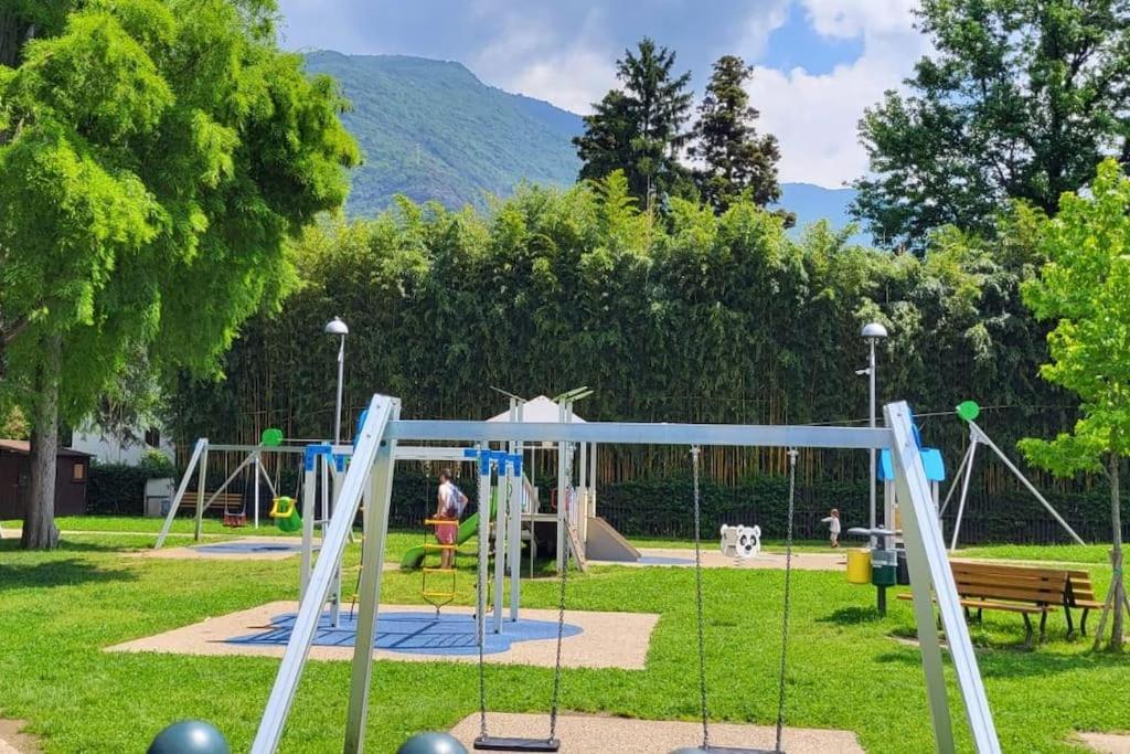 Villa La Rosa E La Spina - Casa Vacanze E Relax Dervio Luaran gambar